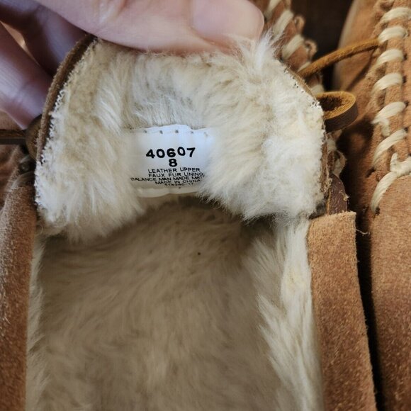 Minnetonka Moccasins size 8 - Picture 6 of 8